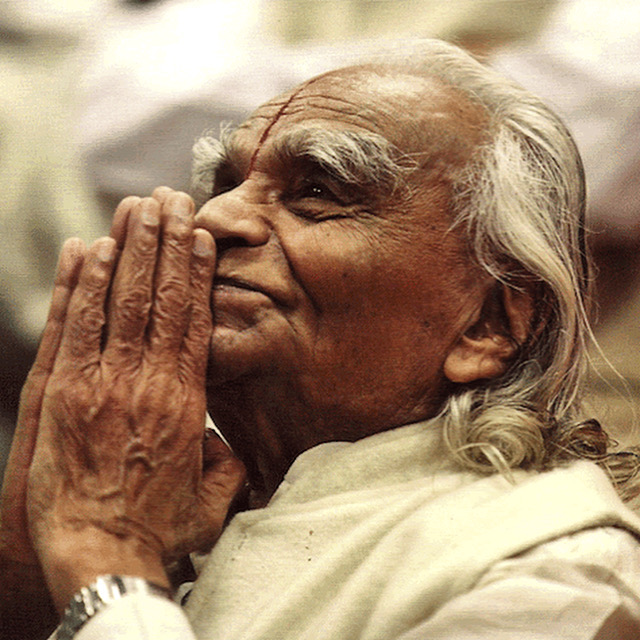 Studio yoga Iyengar à Nice – équipé cordes briques sangles